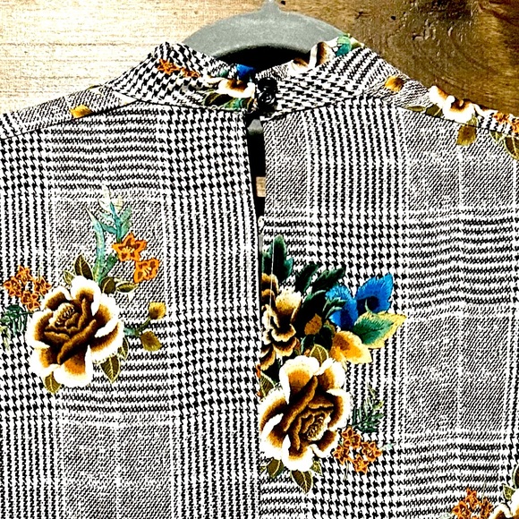 EUC Supply & Demand Checkered Floral Blouse Sz L - Picture 13 of 15